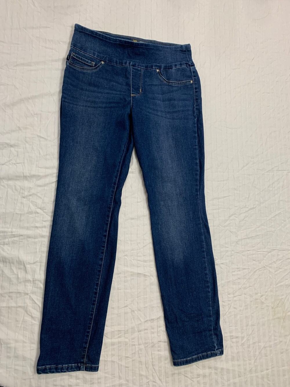 🍏🍏🍏 LEE SCULPTING WOMENS SLIM FIT SLIM LEG MID RISE PULL ON JEANS SIZE 8. 🍏